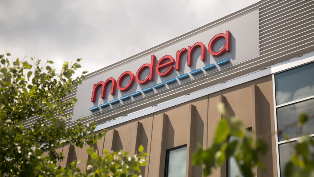 Terapia ARNm personalizată pentru melanom trece testul fazei 3. Ce știm și ce nu au publicat încă Moderna și&nbsp;Merck